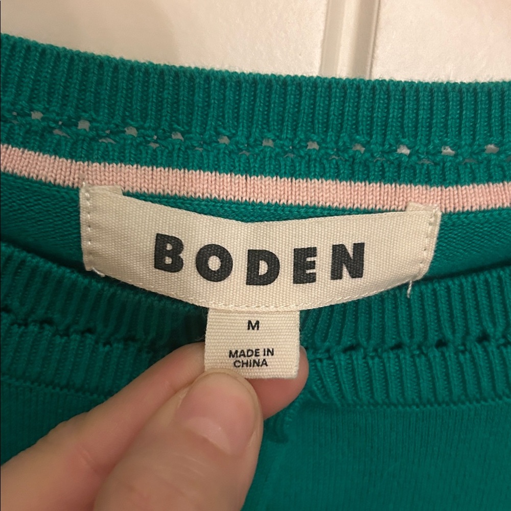BODEN M Kelly green cardigan - Picture 2 of 6